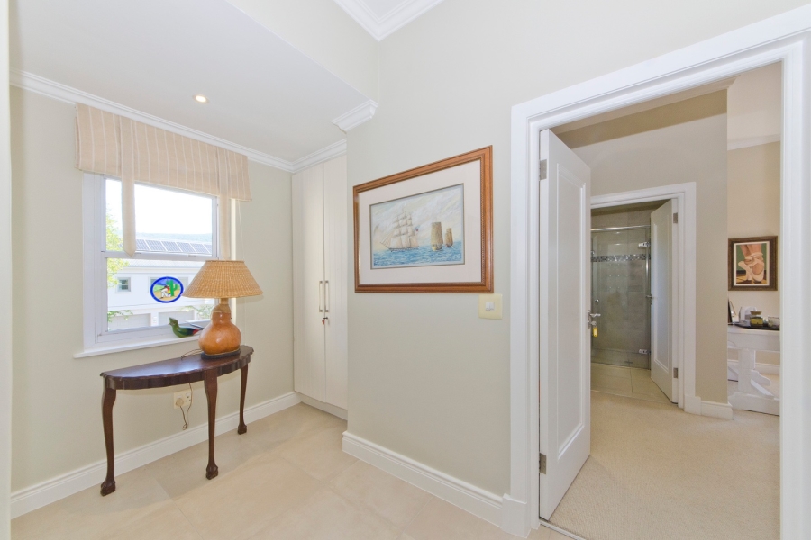 4 Bedroom Property for Sale in Leisure Isle Western Cape